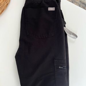 FIGS jogger scrub pant